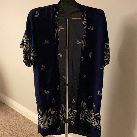 Kimono - Picture 1 of 4